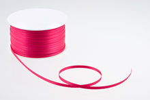 Laden Sie das Bild in den Galerie-Viewer, Satinband 3 mm breit in 23 Farben 1 Rolle mit 50 Meter
