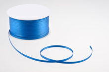 Laden Sie das Bild in den Galerie-Viewer, Satinband 3 mm breit in 23 Farben 1 Rolle mit 50 Meter
